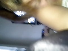 치마 고통을 면 하 고 징 징