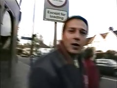 사람이 들렸답 2Sluts