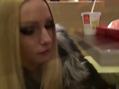 en el 햄버거 andan 드 카파 caida