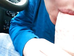 cl 여자 차에서 경험을 제공