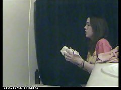 청소년 잡은 후 샤워기