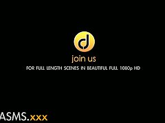 뜨거운 몸 금발 머리와 함께 오 르가 즘 열정적인 섹스