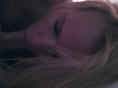 복종하는 것으로 입으로 성숙한