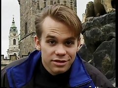 금발의 아름다운 유로 헤픈엔딩을 가져옵 그녀의 완벽한 어린 나귀를 망 hard