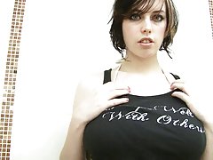 루이자 그녀의 유리를 유지 하지만, 그녀의 옷을 벗고!