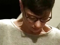 Nerd 고 털이 망 섹시한중년여성