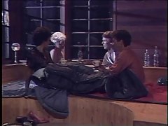 Lois 아이레스,Melissa Melendez,톰 바이런