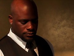 아시아의 섹시한중년여성 Fucks 그녀의 블랙 콕크 장식 못