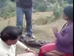 잡히 망 km 여자 친구 drips 웃...