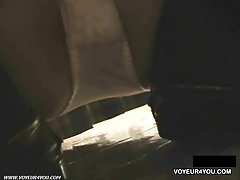 속옷 짧은 치마 엄