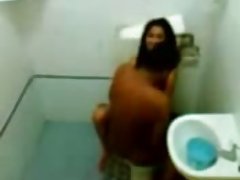 말레이-성 욕실