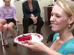 뜨거운 여성에서 일하는 사무소에 빨 시기에 대한 생일