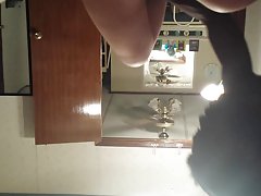 그의 첫 번째 흰색 걔 집 애