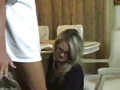 여자 선생님이 초대 엄마 아닌 그녀의 아들