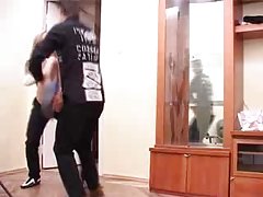 여자는 두 남자